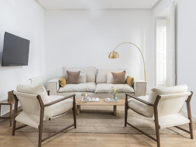 Alquiler de piso exterior con 3 balcones