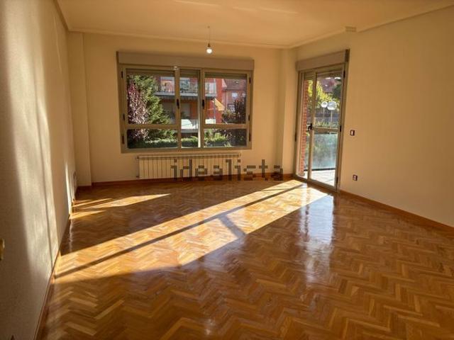 Alquiler de piso en Avenida condesa de chinchon