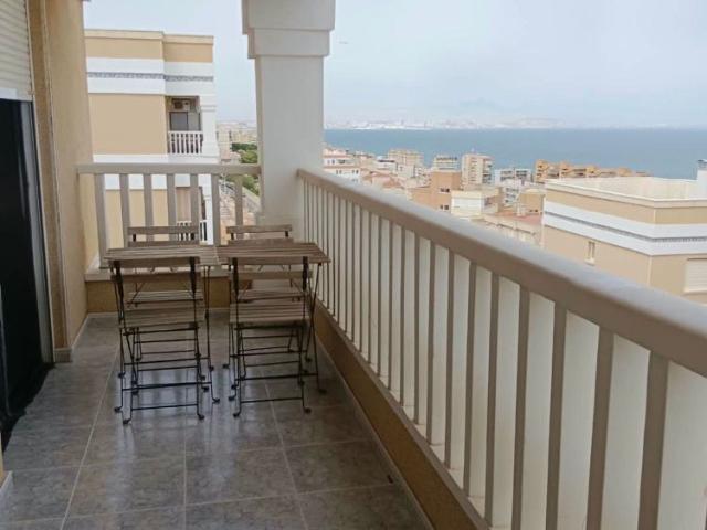 Alquiler de piso en Avenida Costa Blanca, 35