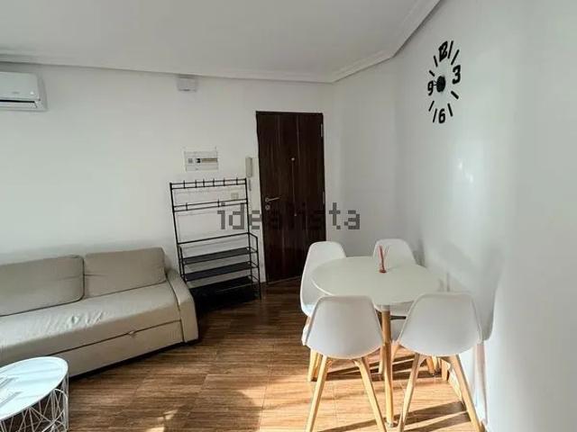 Alquiler de piso en Avenida Ciudad Real Pol n, 9