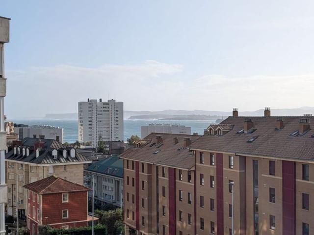 Alquiler de piso en Avenida de Cantabria