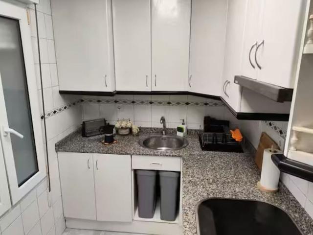 Alquiler de piso en Avenida de Isabel la Católica, 9