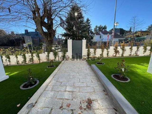 Alquiler de piso en Avenida de los Reyes Católicos, 22