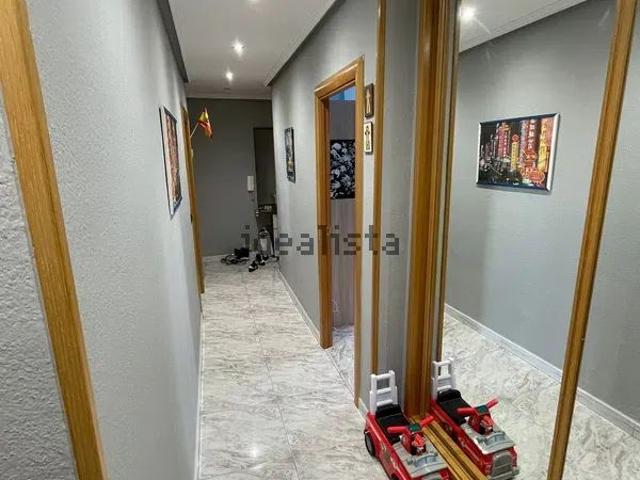 Alquiler de piso en Avenida de Mariano Andrés, 93