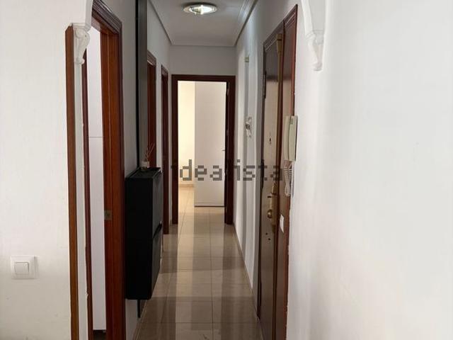 Alquiler de piso en Avenida de Rabanales, 4