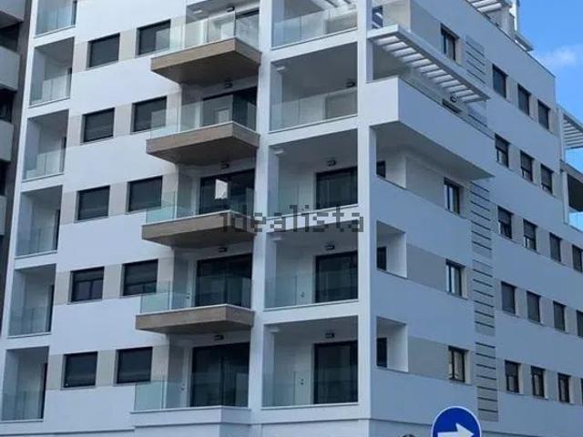 Alquiler de piso en Avenida Octavio Paz, 5