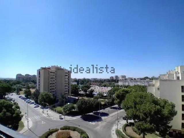 Alquiler de piso en Avenida San Joaquín, 8