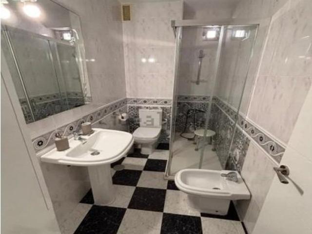 Alquiler de piso en Altamira Oliveros Barrio Alto