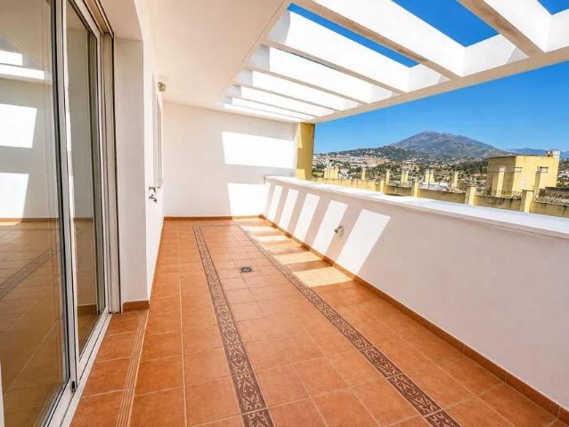 Alquiler de piso en brisas de los naranjos s/n