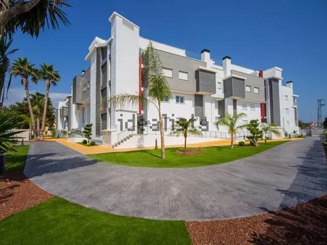 Alquiler de piso en Calle Mar Bàltic, 5