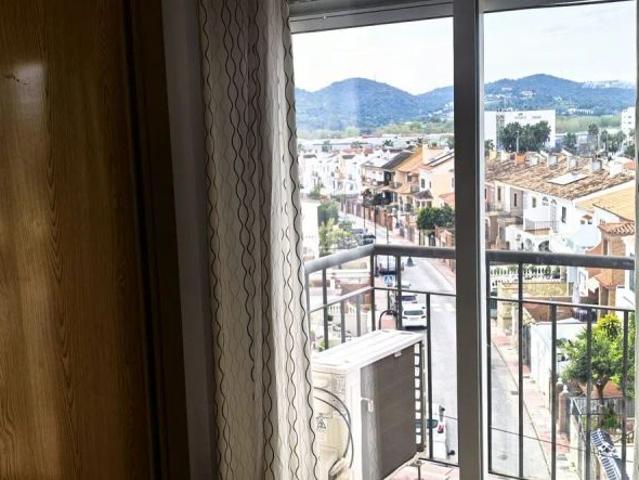 Alquiler de piso en Calle Molino De Viento, 5