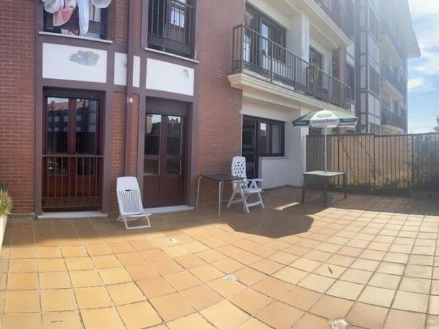 Alquiler de piso en Calle Aurora Sáez González, 1