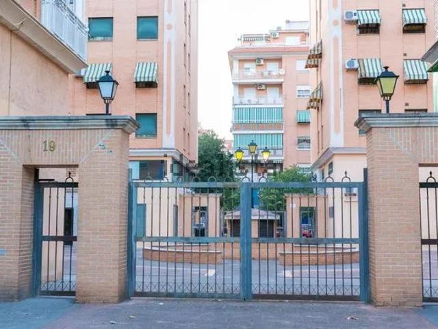 Alquiler de piso en Calle Capitán Cortés, 19