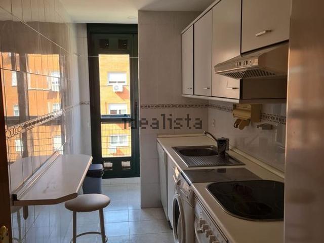 Alquiler de piso en Calle Crisantemo, 14