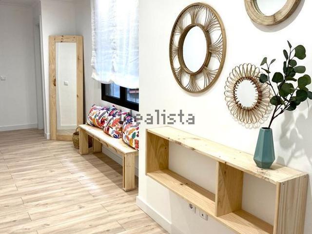 Alquiler de piso en Calle de la Infanta Isabel, 5