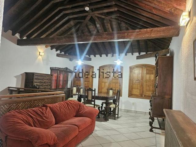 Alquiler de piso en Calle de Santo Tomé, 3