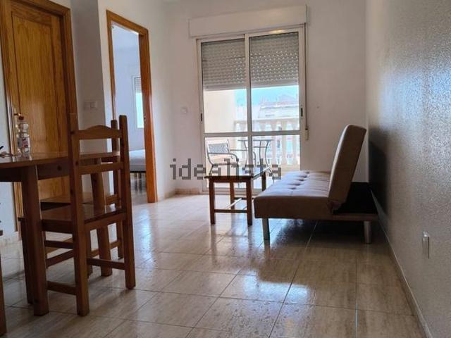 Alquiler de piso en Calle del Tomillo, 35