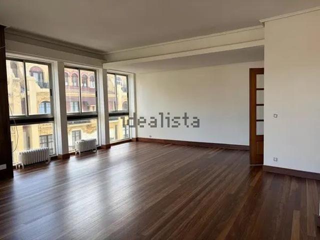 Alquiler de piso en Calle Elcano