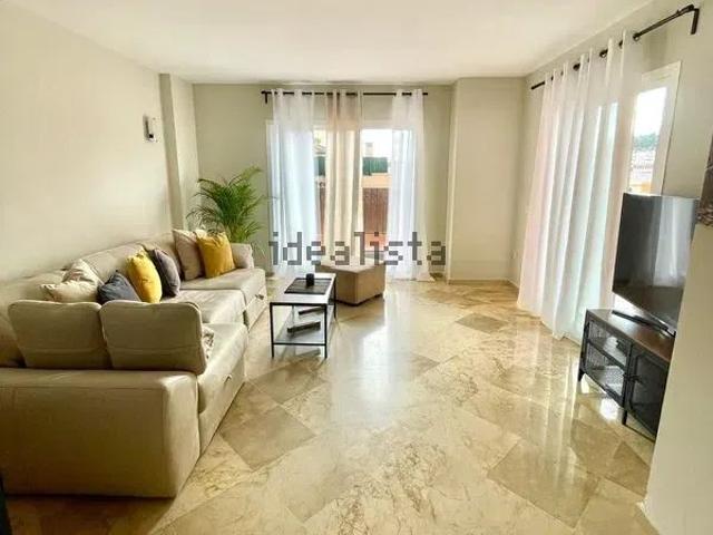 Alquiler de piso en Calle Huelva de Calahonda s/n