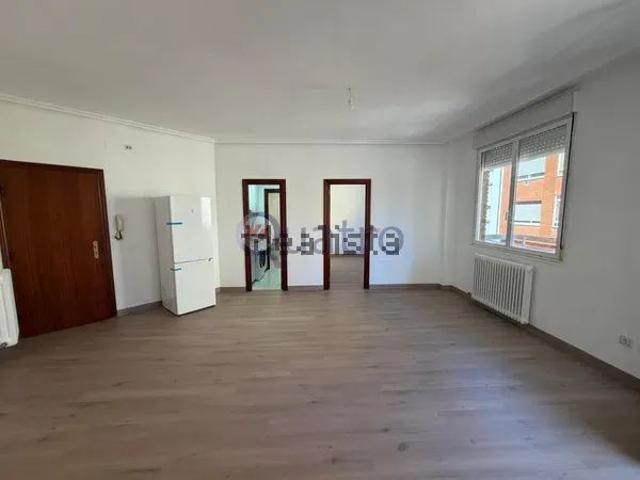 Alquiler de piso en Calle Juan de Ribera