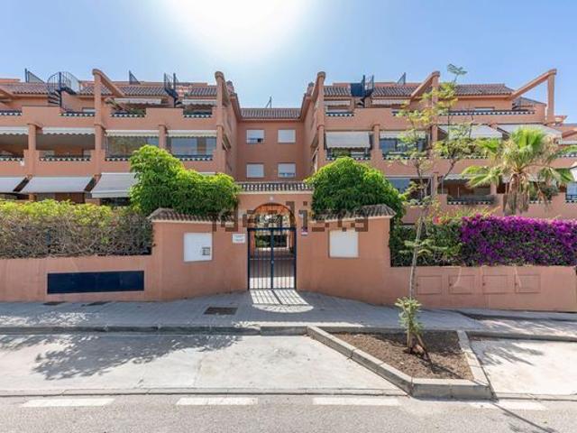 Alquiler de piso en Calle la Hacienda, 4