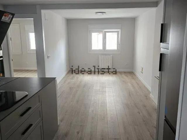 Alquiler de piso en Calle San Cosme, 2
