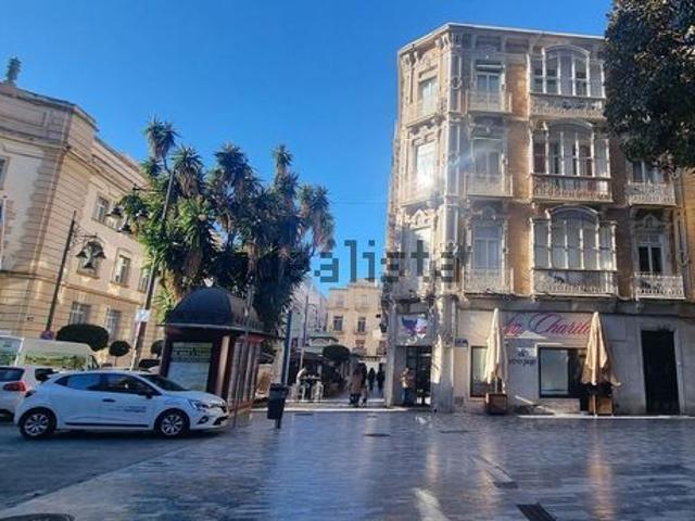 Alquiler de piso en Casco Antiguo