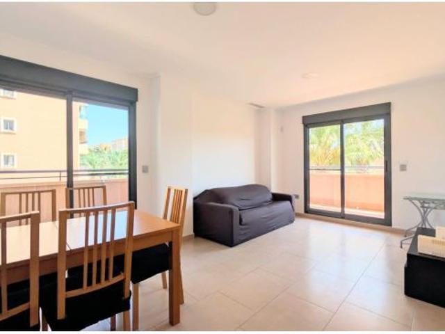 ¡ALQUILER DE PISO EN ELCHE CON ASCENSOR, TERRAZA Y PISCINA, EN ZONA TOSCAR NORTE!