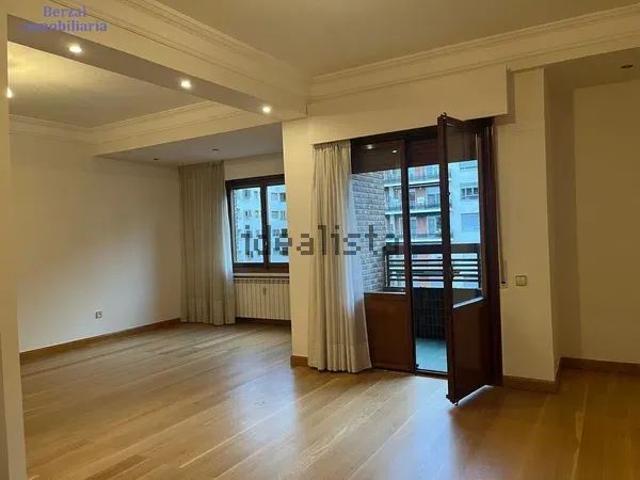 Alquiler de piso en Gran Vía Juan Carlos I