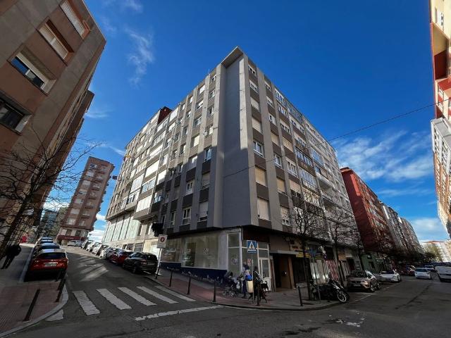 Alquiler de piso en Isaac Peral, 21