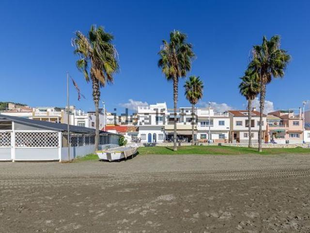 Alquiler de piso en Paseo Marítimo el Pedregal, 57