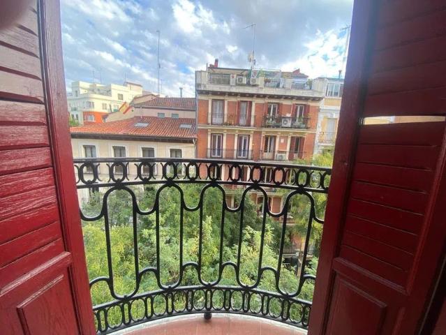 Alquiler de piso en Plaza de Olavide
