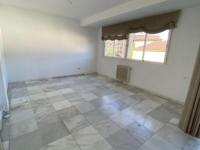 Alquiler de piso en Plaza de Colón, 32