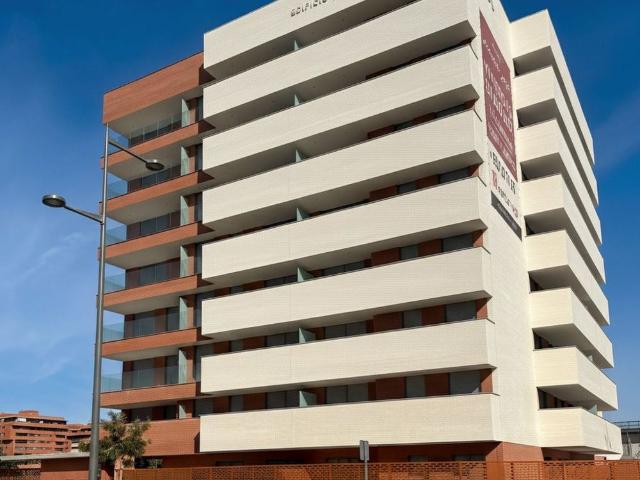 Alquiler de piso en Poligono Sup, 94