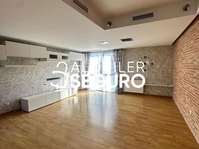 Alquiler de piso en Poligono 6 de Rustica