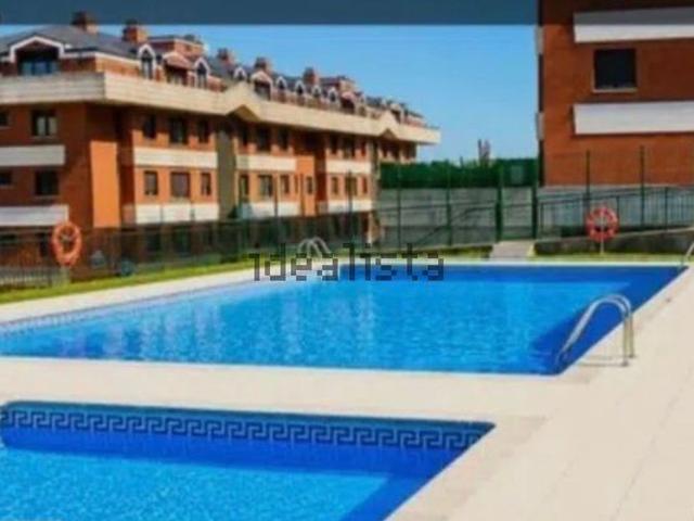 Alquiler de piso en Urbanización Vela Mayor s/n