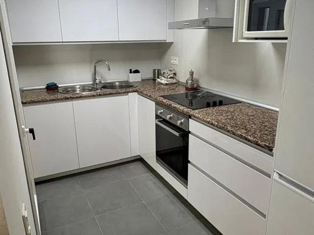 Alquiler de piso en Via Univérsitas, 4