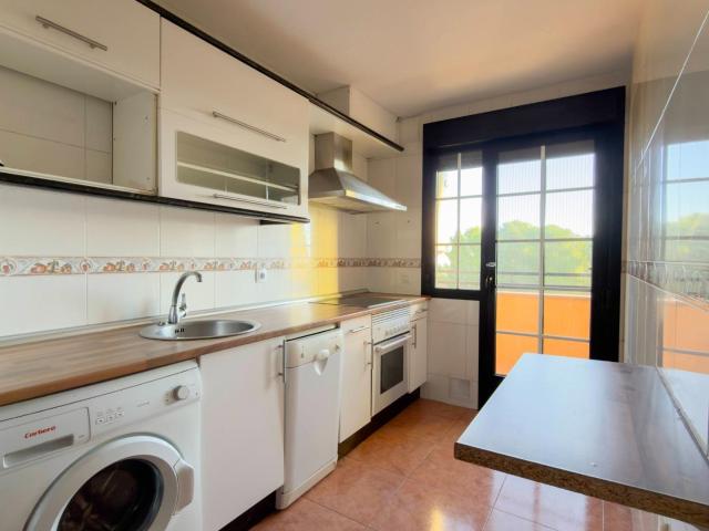 ALQUILER DE PISO EN YUNCOS 850€/MES