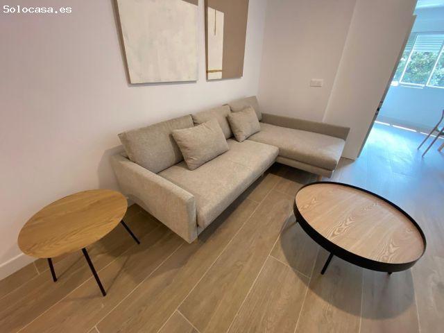 Alquiler de piso reformado de tres dormitorios y dos baños con aire acondicionado y calefacción