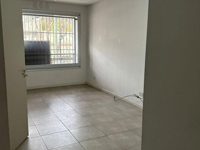 ALQUILER DEPTO 2 AMBIENTES EN COGHLAN CON BALCON