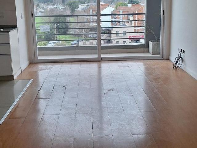 ALQUILER Departamento 3 amb con cochera Pilar Centro Calle Chacabuco