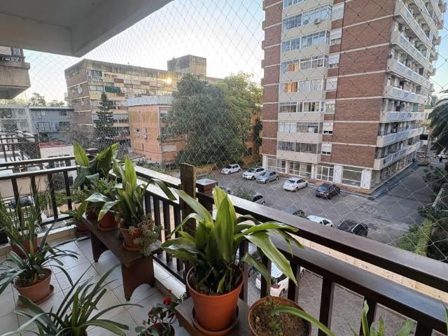 ALQUILER DEPARTAMENTO 3 AMBIENTES CON COCHERA Y BALCON EN SAN ISIDRO