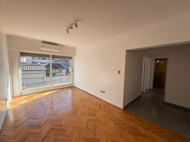 ALQUILER DEPARTAMENTO 3 AMBIENTES, AMPLIO CON BALC?N CORRIDO, 73M23 TOTALES, PATERNAL