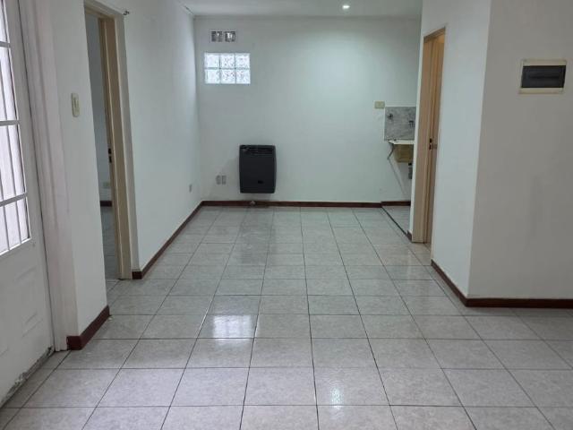 ALQUILER Departamento 3 ambientes en 1º Piso