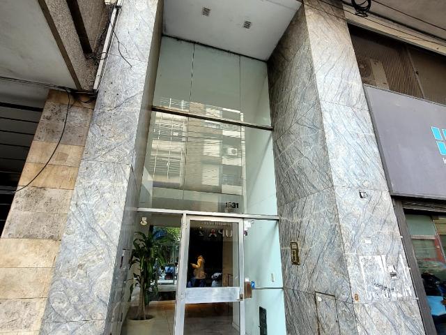 Alquiler Departamento 3 dormitorios, 80m2, Frente, Mendoza 1500 piso 4, Centro | Argenprop