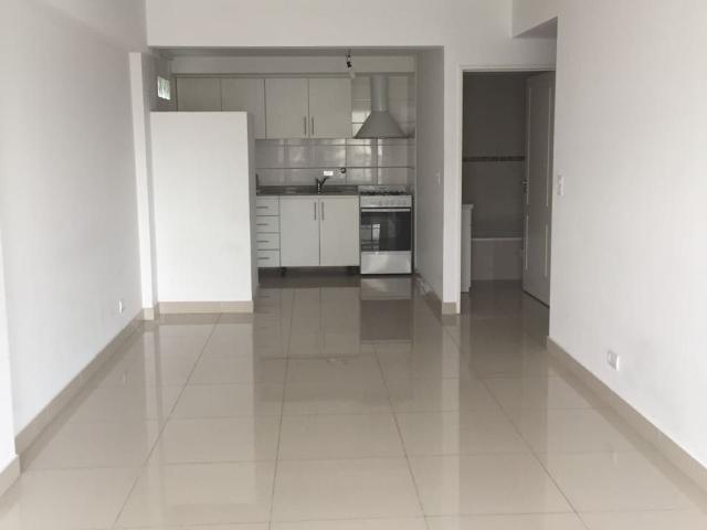 Alquiler Departamento 13 años monoambiente, con balcón, acepta mascotas, Neuquen 700 piso 7, Cid Campeador | Argenprop