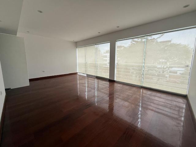 Alquiler Departamento 150m2 3 Dormitorios Vista Externa en CHACARILLA DEL ESTANQUE