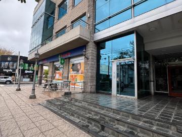 Alquiler Departamento 16 años 4 dormitorios, acepta mascotas, Frente, Avenida Belgrano 1798 piso 3, Zona Centro | Argenprop