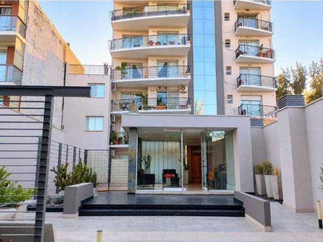 Alquiler departamento 1 dormitorio c/cochera en calle Beltran G.Cruz