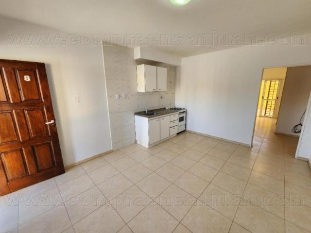 Alquiler Departamento 1 Dormitorio Con Cochera Y Patio En Rivadavia